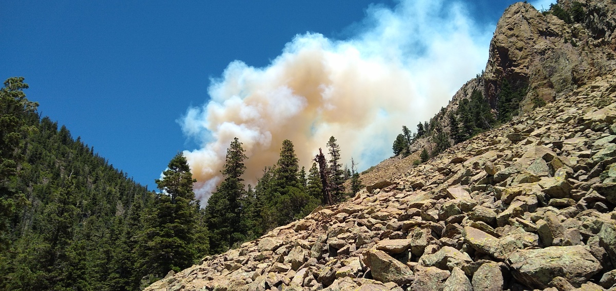 Specialists Improve Weather and Fire Behavior Predictions on Vics Peak Fire - nmfireinfo.com